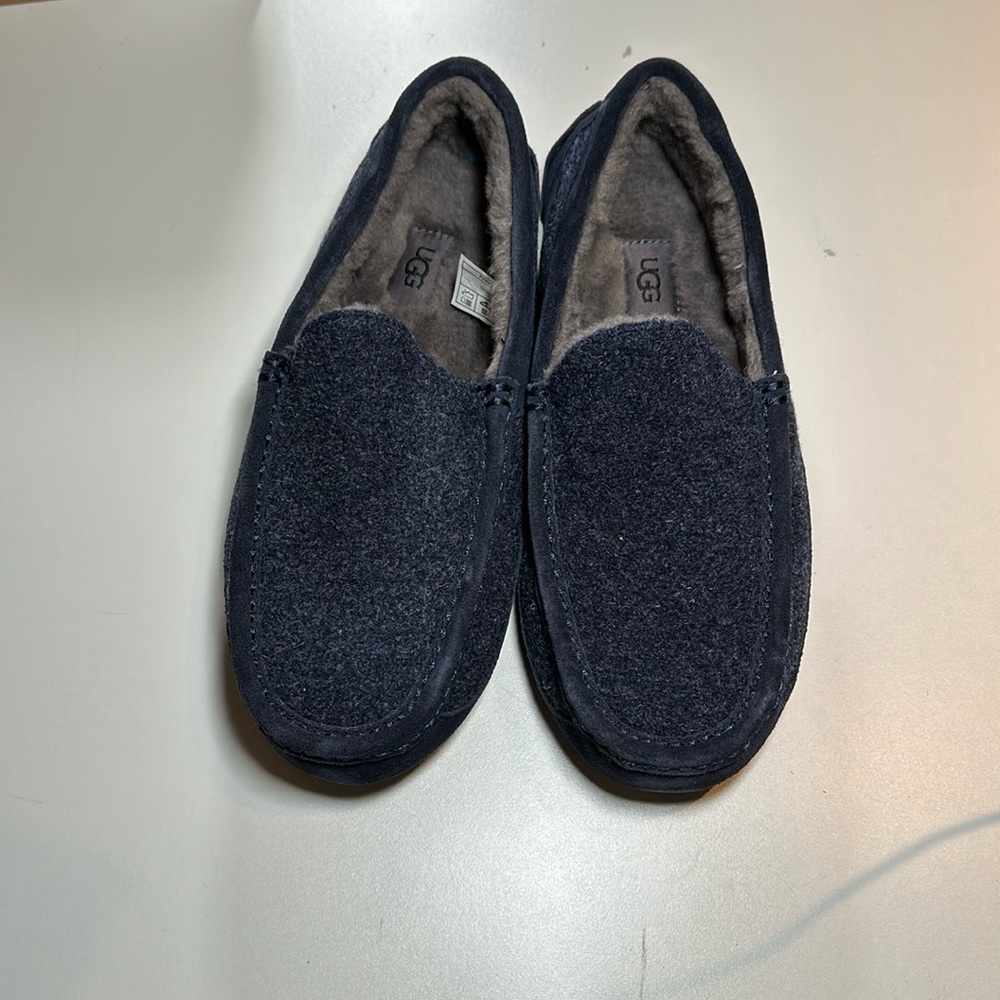 Mens UGG Plush Ascot Slippers Black Wool Gray Shearling Inside Sz 9
